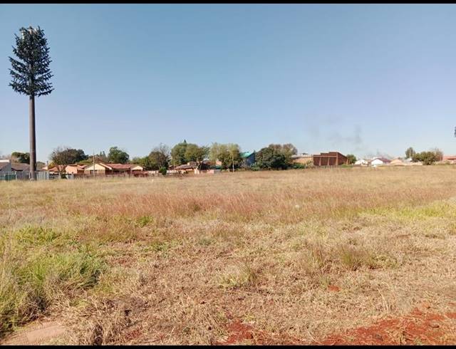 LAND FOR SALE IN DAWN PARK